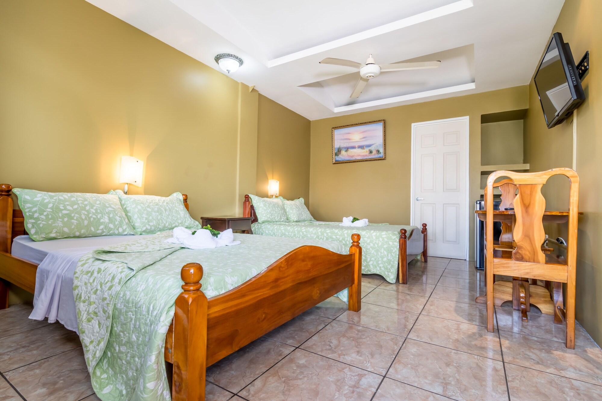 Hotel Le Priss Manuel Antonio Kültér fotó