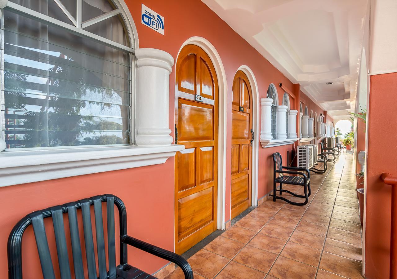 Hotel Le Priss Manuel Antonio Kültér fotó